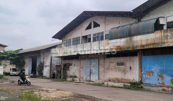 Warehouse for Rent in Cakung, 5 Warehouses Available Warehouse for Rent in Cakung, 5 Warehouses Available