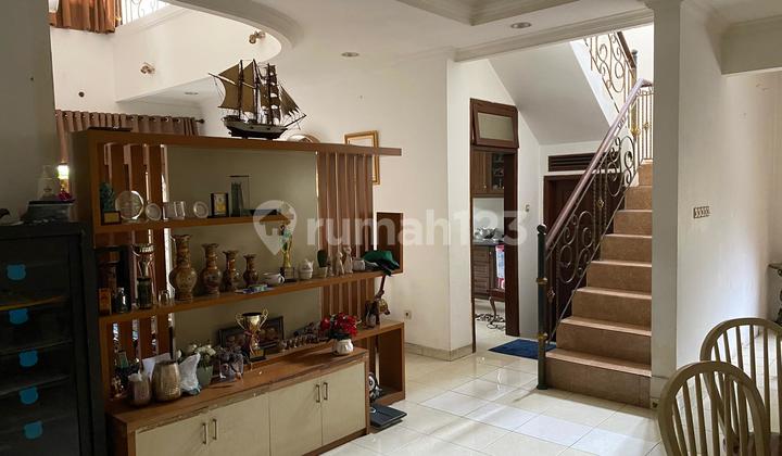 For Sale, Nice 2-Story House in Rawamangun