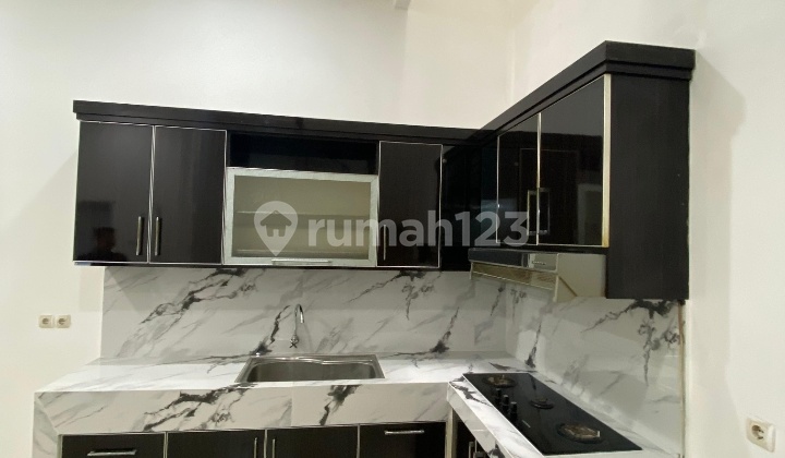 Dijual Cepat Rumah Sunter Graha Pratama 4 Lantai