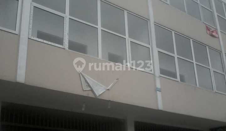 Ruko Disewakan Depok 3 Lantai