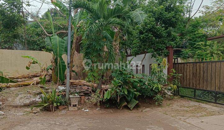 Rumah Luas Hook Kuldesak di Taman Kenari Cibubur 2