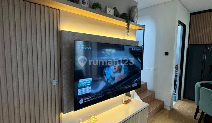 Rumah Minimalis Modern 3 Lantai Siap Huni di Kota Wisata Cibubur 2