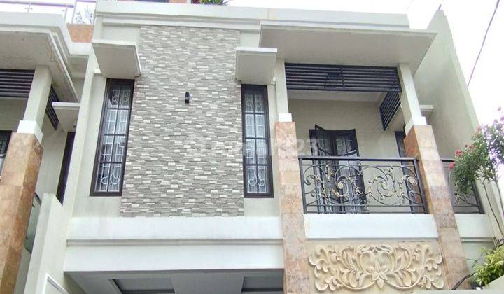 Rumah 2.5 Lantai Semi Furnished Di Kebagusan, Jagakarsa 1