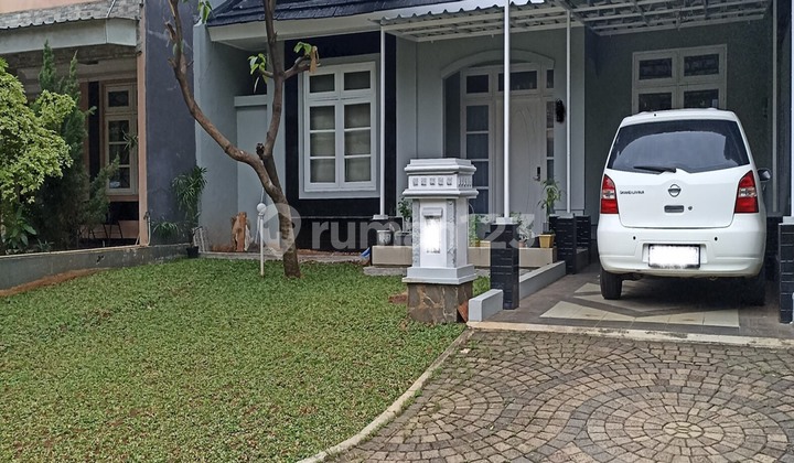 Rumah 2 lantai semi furnished siap huni di Kota Wisata Rumah 2 lantai semi furnished siap huni di Kota Wisata