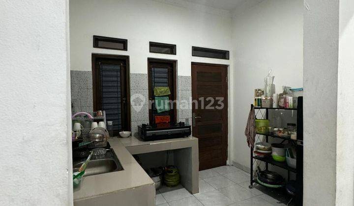 dapur rumah 2 lantai siap huni