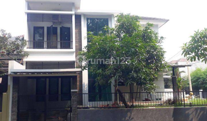 Rumah 2 lantai Hoek  siap huni di Bukitgolf  2