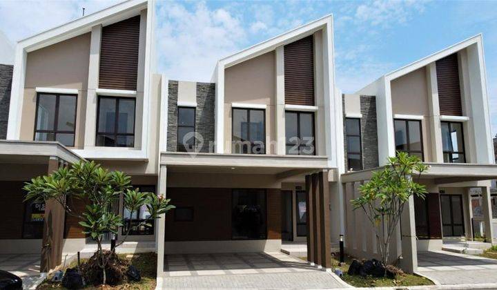 Rumah 2 Lantai Modern Di Perumahan Podomoro Golf View 1