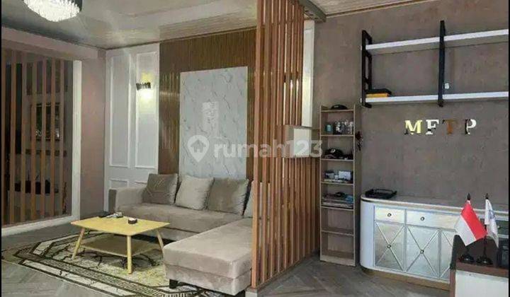 Turun Harga Rumah Cantik 2 Lantai Full Furnished dekat Mall Ciputra Bekasi 2