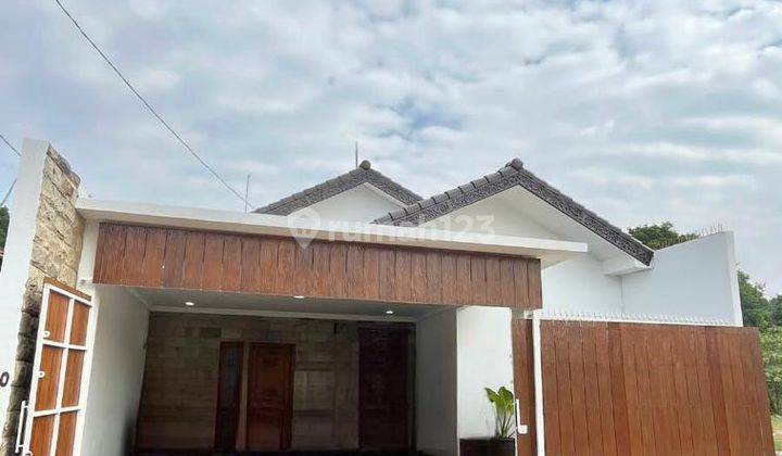 Rumah Bagus 2 lantai SHM dengan kolam renang di Ciangsana 1