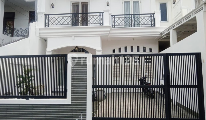 Rumah 2 lantai siap huni nyaman di Pejaten, Jakarta Selatan