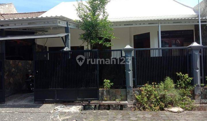 Rumah 2 Lantai Nyaman Dan Asri di Pesona Khayangan Margonda 1