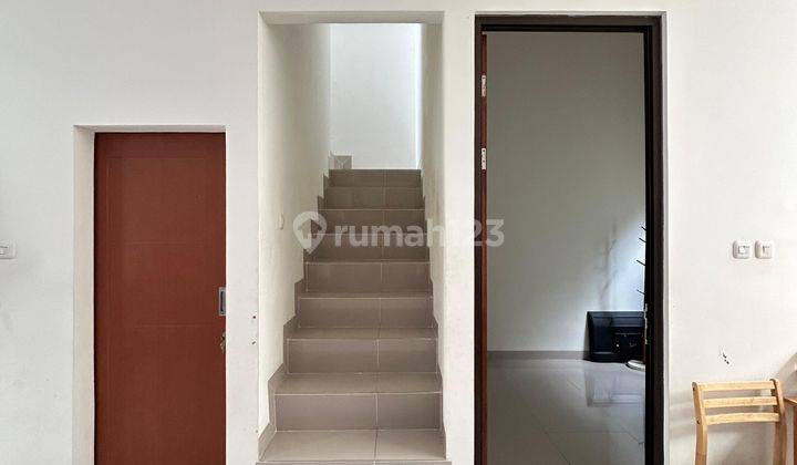 Rumah 2 lantai bagus di Kalimaya Indah Residence Cirendeu 2