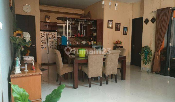 Rumah 2 Lantai Dalam Cluster Depan Raffles Hills Cibubur 2