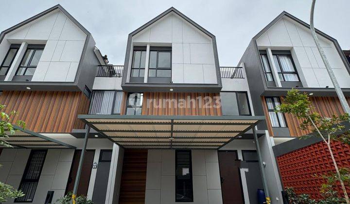 Rumah Cantik 3 Lantai Siap Huni di Kota Wisata Cibubur 1