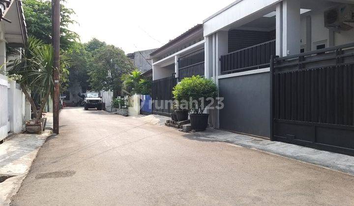 Dijual, Rumah Cakep 2 Lantai, Bebas Banjir, di Kayu Putih Jakarta Timur 2