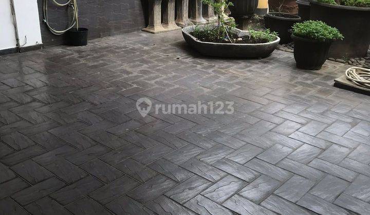 Dijual cepat rumah Taman S Parman Jakarta Barat 2