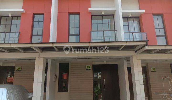 Dijual Rumah Green Village dekat Green Lake City 1