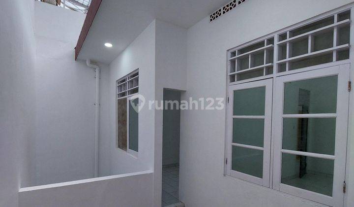 Disewakan Rumah Taman Palem Lestari Jakarta Barat 2