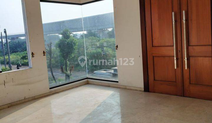 Rumah Mewah Harga Nego Siap Huni Lokasi Strategis 2