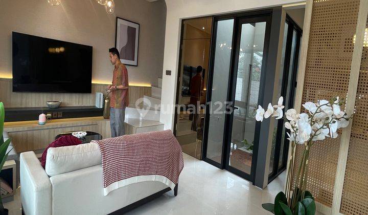 Dijual Rumah 2M-an 3 Lantai Di Jakarta Barat 1