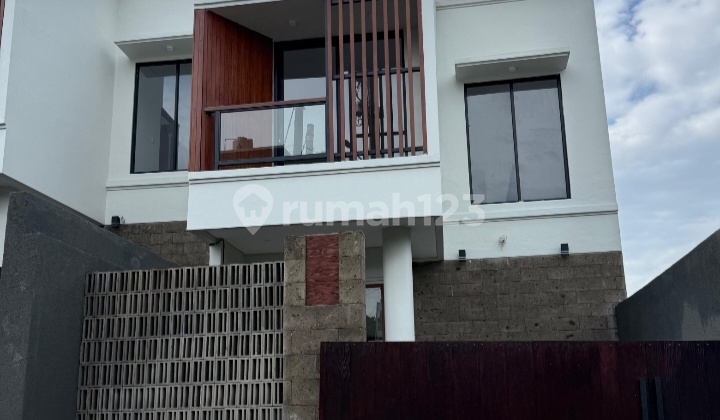 Dijual Rumah Minimalis 2 Lantai Dijalan Cargo Denpasar Bali 2