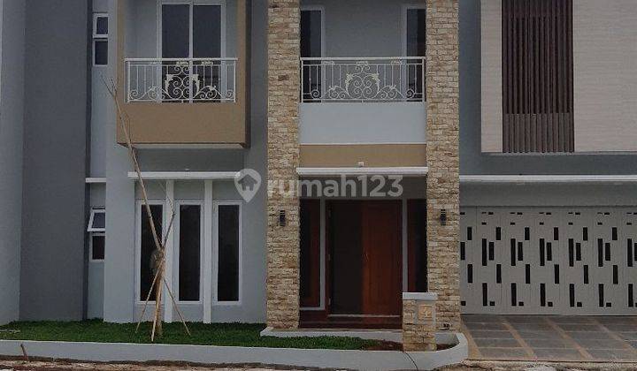 Rumah minimalis modern pas buat keluarga baru Callista Residence 1