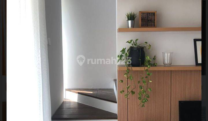 Rumah Idaman 3 Lantai + Rooftop, Lokasi di Kemang Jakarta Selatan 2