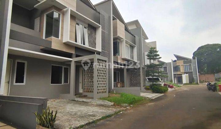 Rumah Siap Huni di Pondok Labu 3 Lantai Lokasi Strategis 1