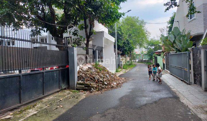  Rumah cantik lokasi strategis di Bintaro Jakarta Selatan 2