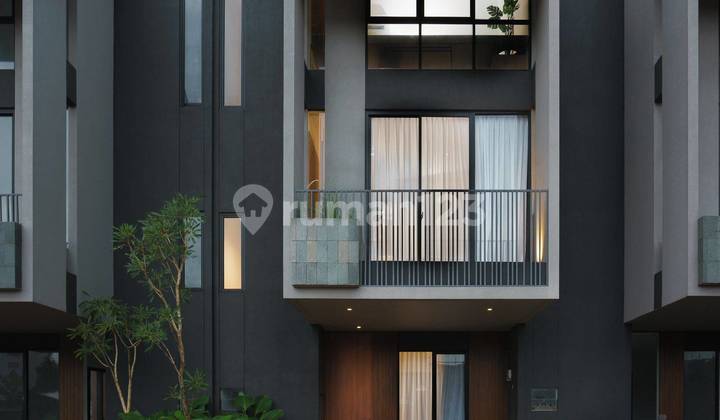Cavana Rumah di Jakarta Selatan 3 Lantai Fasilitas Mewah