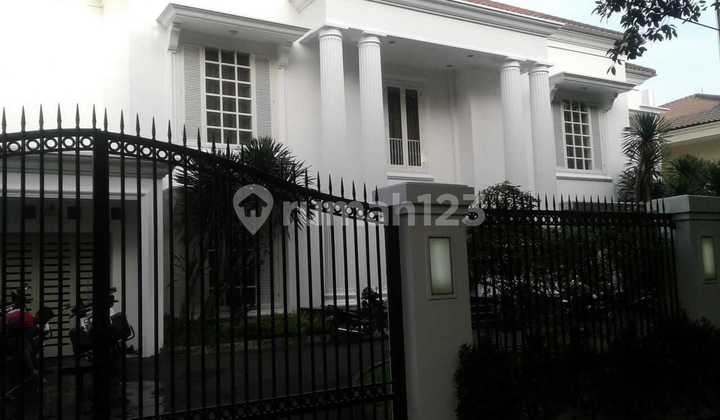 For Sale Luxury House in Sriwijaya South Jakarta, 8 Minutes to Pondok Indah Mall