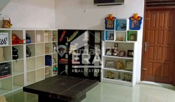 Rumah Tinggal di Pondok Indah 2