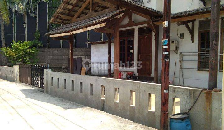 Rumah Tua. Hitung Tanah Di Bawah Njop Di Kelapa Gading