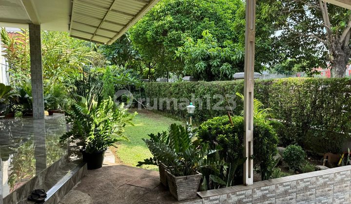 Two-Story House in Giri Loka 3, Semi-Furnished, Facing the City Park. 2