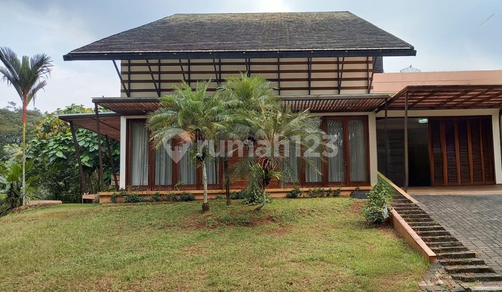 Selling Luxury Corner House in CBD BSD, One Step to The Breeze.