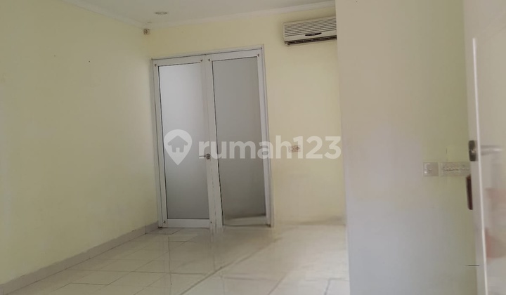 Affordable Good Ready-to-Live 2-Storey House with SHM in CBD Area 2