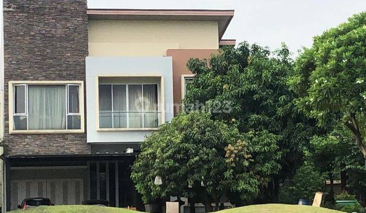 Rumah Delatinos 2 Lantai Hoek Shm Furnished Siap Huni  1