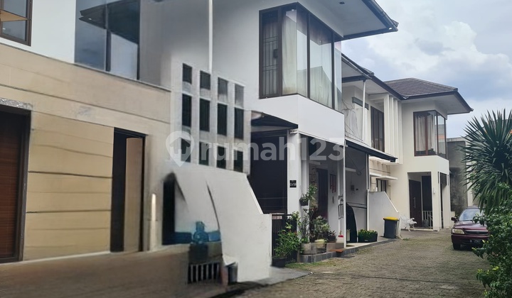 Rumah 2 lantai Bintaro sektor 1  2