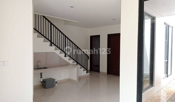 Rumah 2 Lantai Baru Summarecon Bogor 2