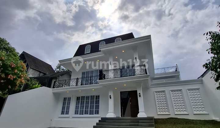 Rumah Mewah dengan Private Pool dan Rooftop SHM di Cluster Mediterania Golf Hill Sentul City Bogor 2
