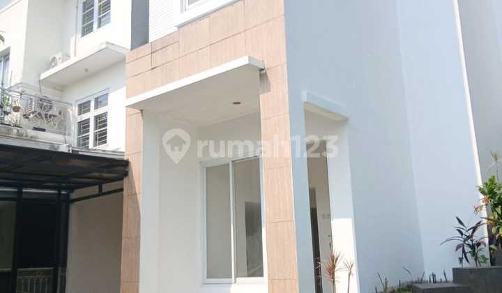 Beautiful House Ready to Live SHM in Green Golf Hill Cluster Sentul City Bogor 2