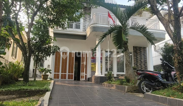 Rumah Bagus Sudah Direnovasi Dengan Kamar Tidur Yang Banyak, SHM, 2 Lantai Di Cluster Bukit Golf Hijau Sentul City Bogor 2