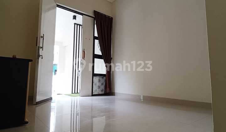Rumah 2 Lantai Siap Huni Dekat Ke Pintu Tol Shm Di Cluster Equator Sentul City Bogor 2