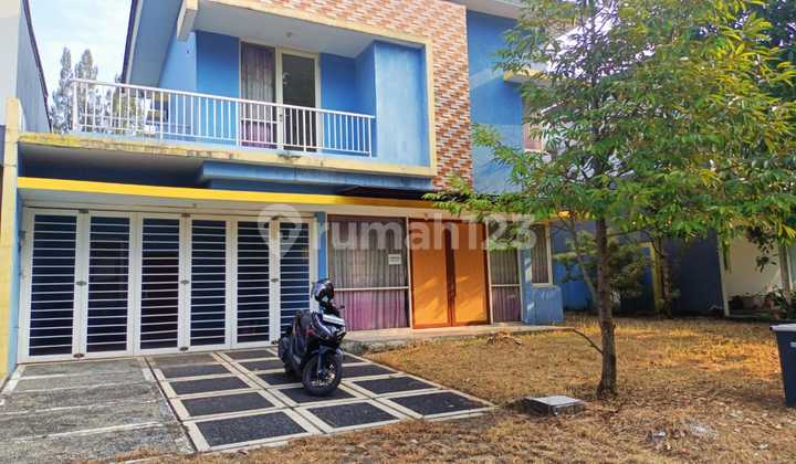 Rumah Bagus 2 Lantai Siap Huni SHM Dekat Pintu Tol di Cluster Hilltop Sentul City Bogor Rumah Bagus 2 Lantai Siap Huni SHM Dekat Pintu Tol di Cluster Hilltop Sentul City Bogor