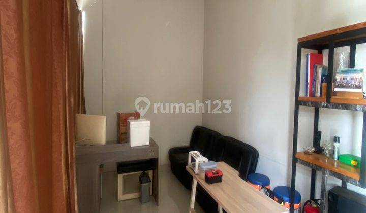 Rumah Siap Huni 2 Lantai SHM Dekat Dengan Pintu Di Cluster Empire Park 2