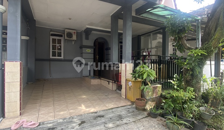 Rumah Minimalis SHM dengan Mezanin Dekat ke Aeon di Cluster Taman Victoria Sentul City Bogor Rumah Minimalis SHM dengan Mezanin Dekat ke Aeon di Cluster Taman Victoria Sentul City Bogor