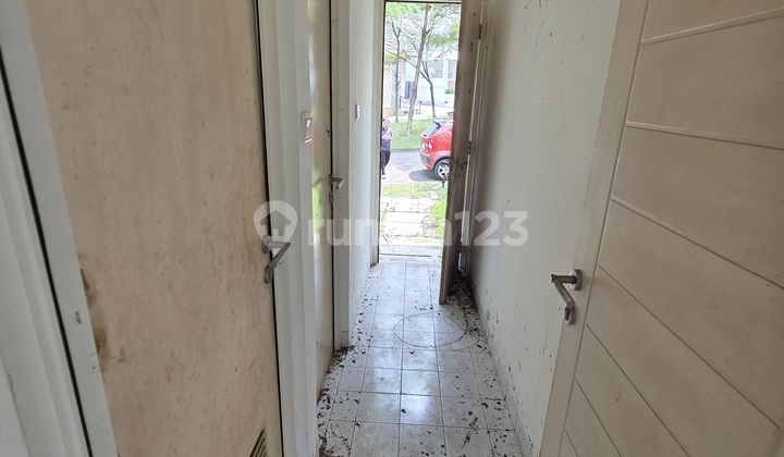 Rumah 2 Lantai Butuh Renovasi Depan Taman SHM Dekat ke Pintu Tol di Cluster Equator Sentul City Bogor 2