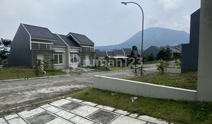 Rumah Hook Siap Huni View Gunung Pancar PPJB di Cluster Terrace Hill Sentul City Bogor