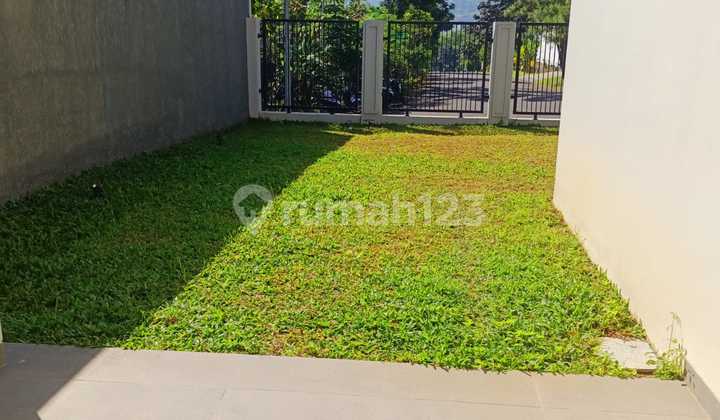 Rumah View Gunung Pancar dengan Private Pool Siap Huni Shgb di Cluster Bali Hill Sentul City Bogor 2