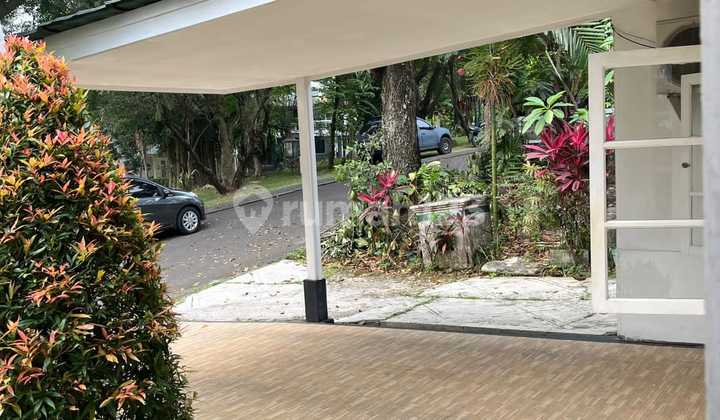 Rumah 2 Lantai Siap Huni SHM Depan Taman di Cluster Bukit Golf Hijau Sentul City Bogor 2